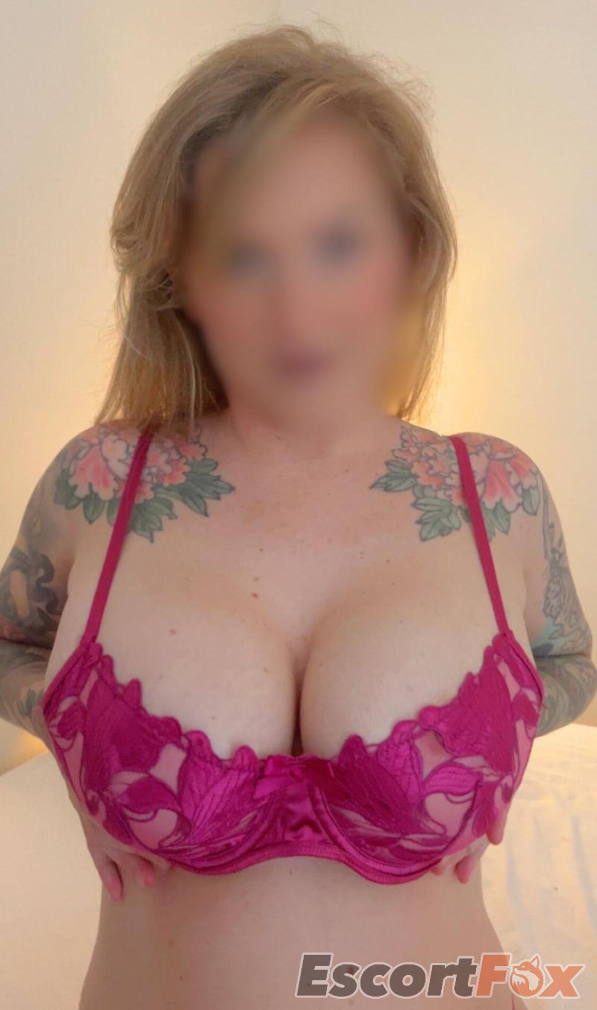 Vicky West — escort en Perth