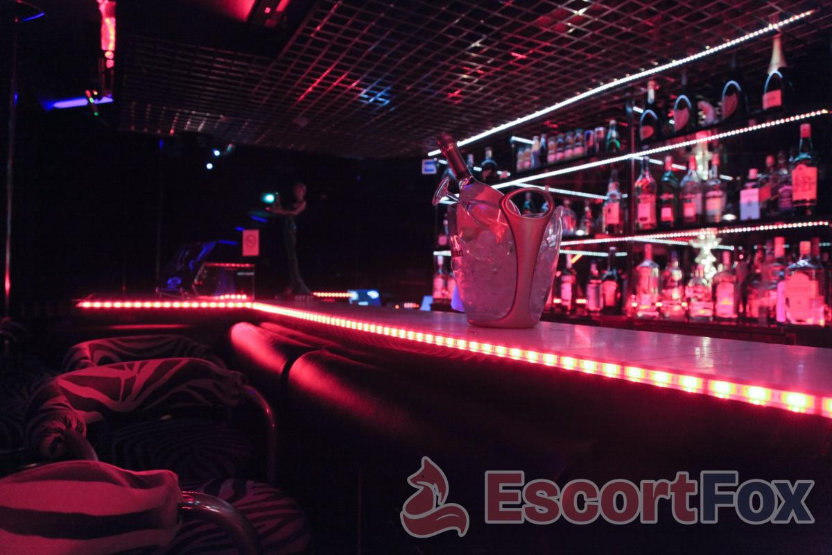 Le Boa — locale erotico a Nizza