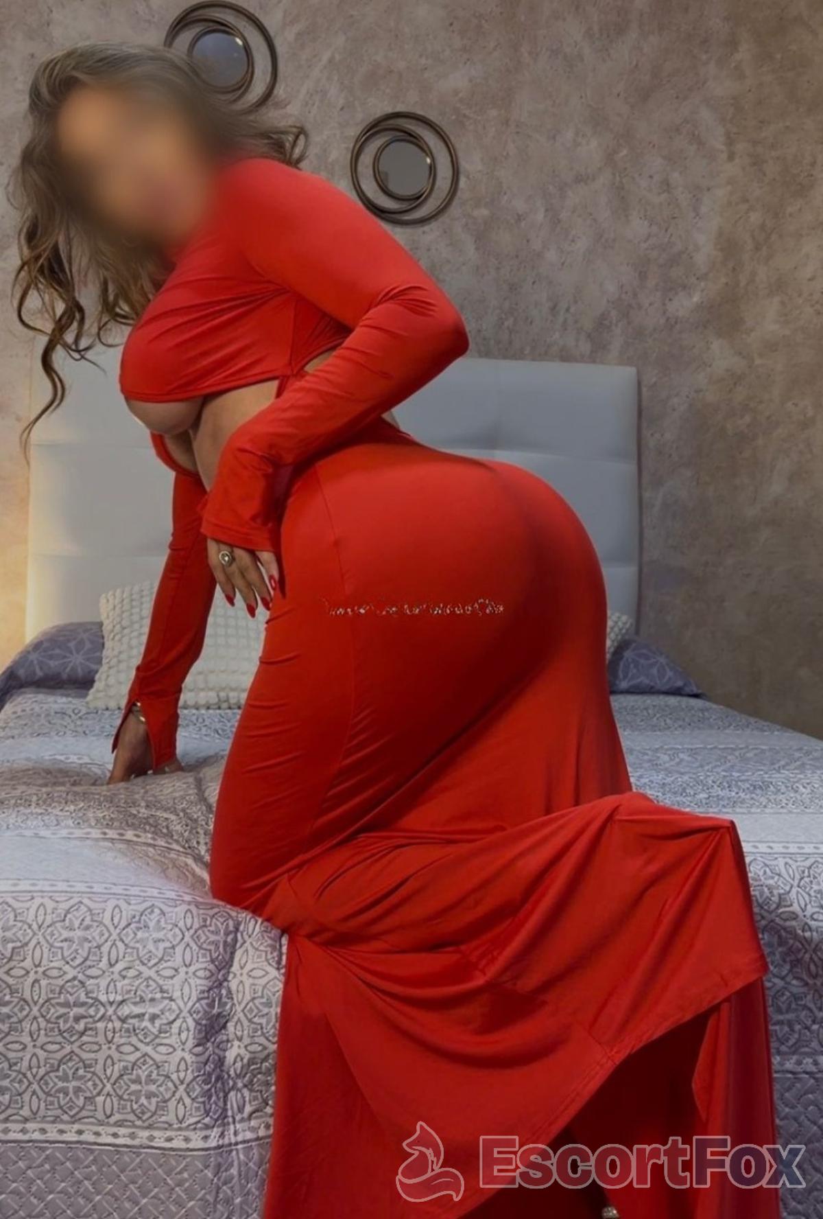 Natalie — συνοδός στην πόλη Μαδρίτη