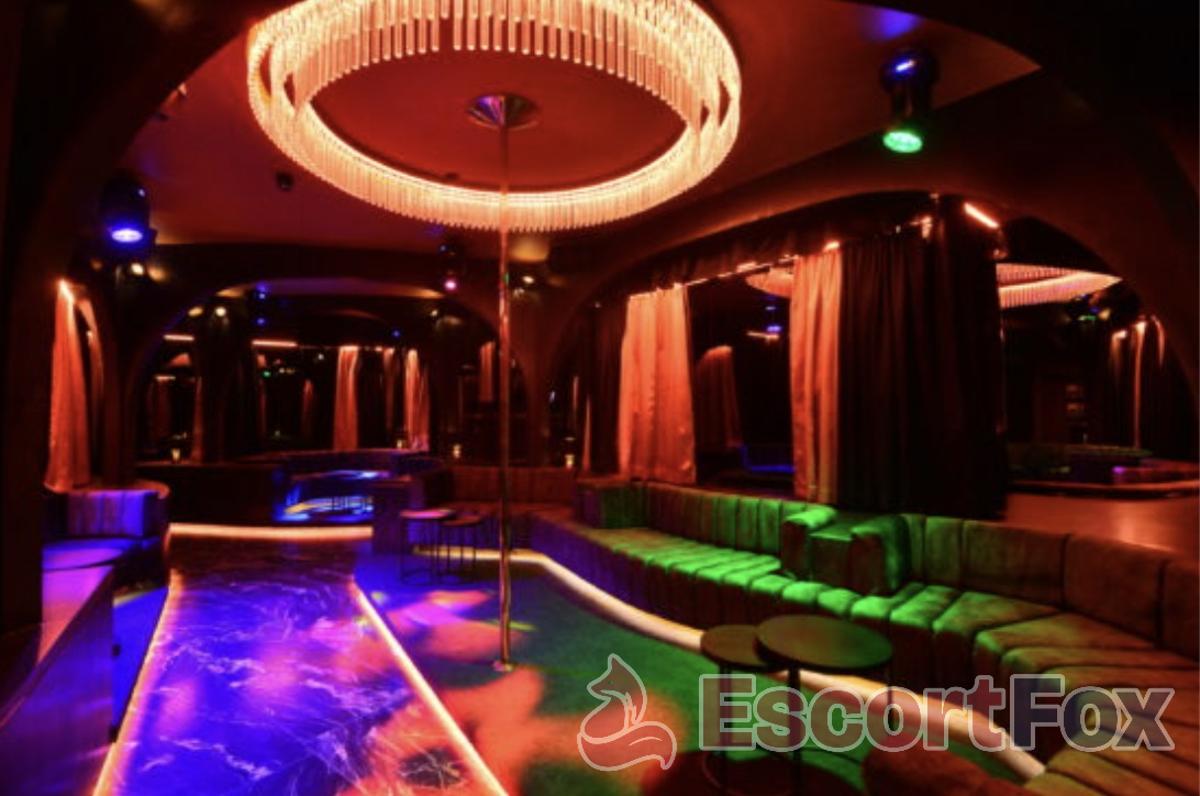 Baroq Gentlemen's Club — erotic venue in Vienna