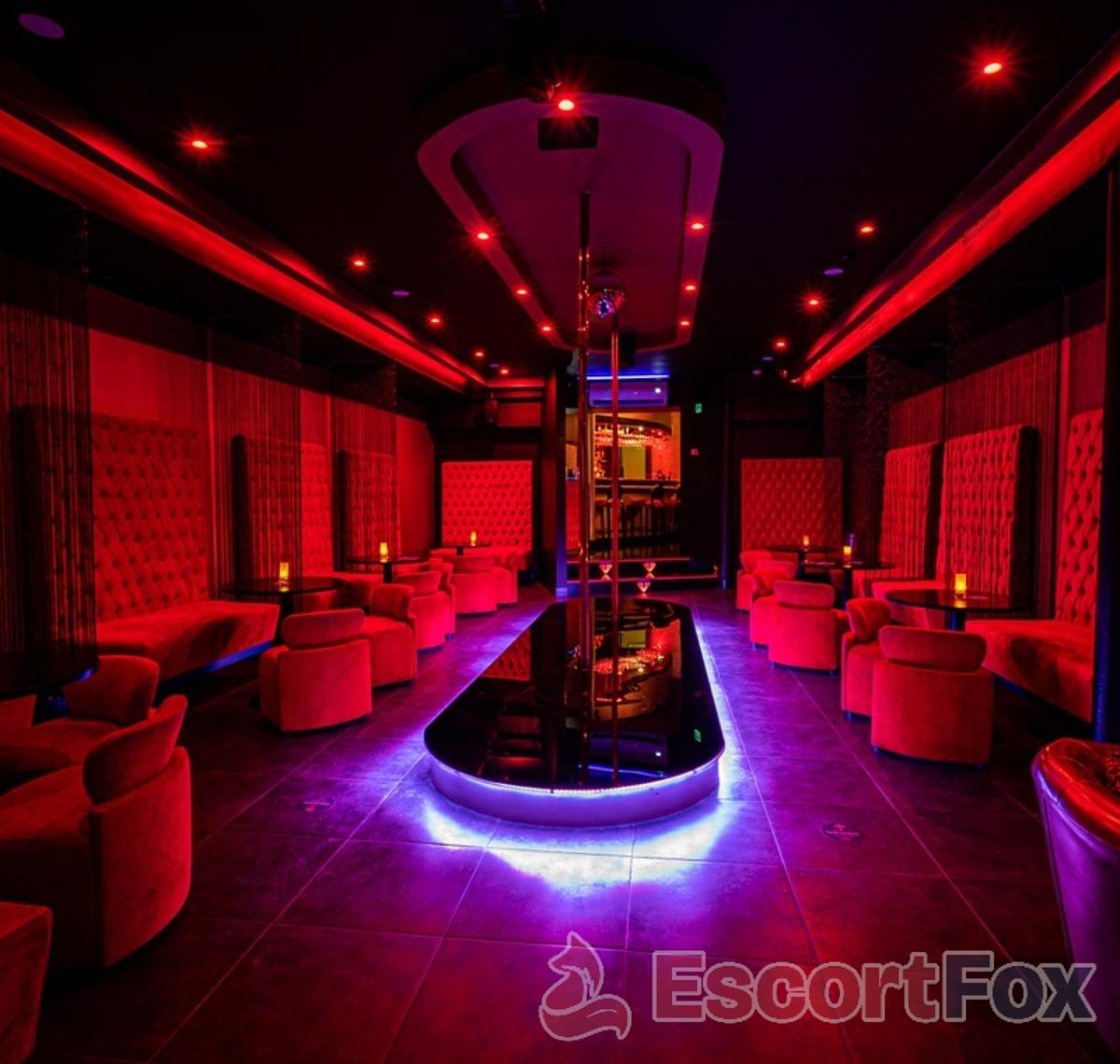 Diva Show Bar — еротичний заклад у місті Лісабон