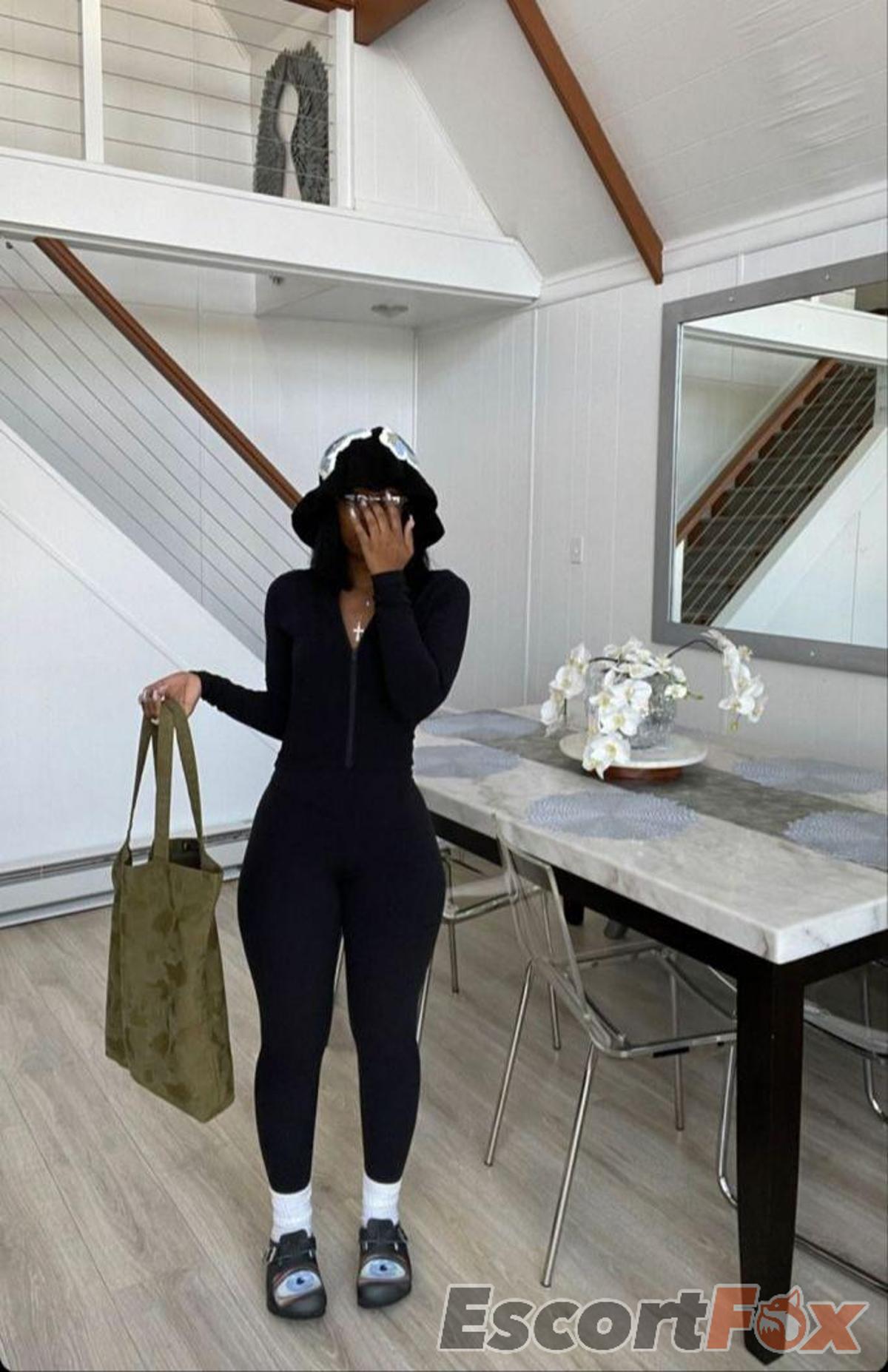 Jtaime — escortă în Windhoek