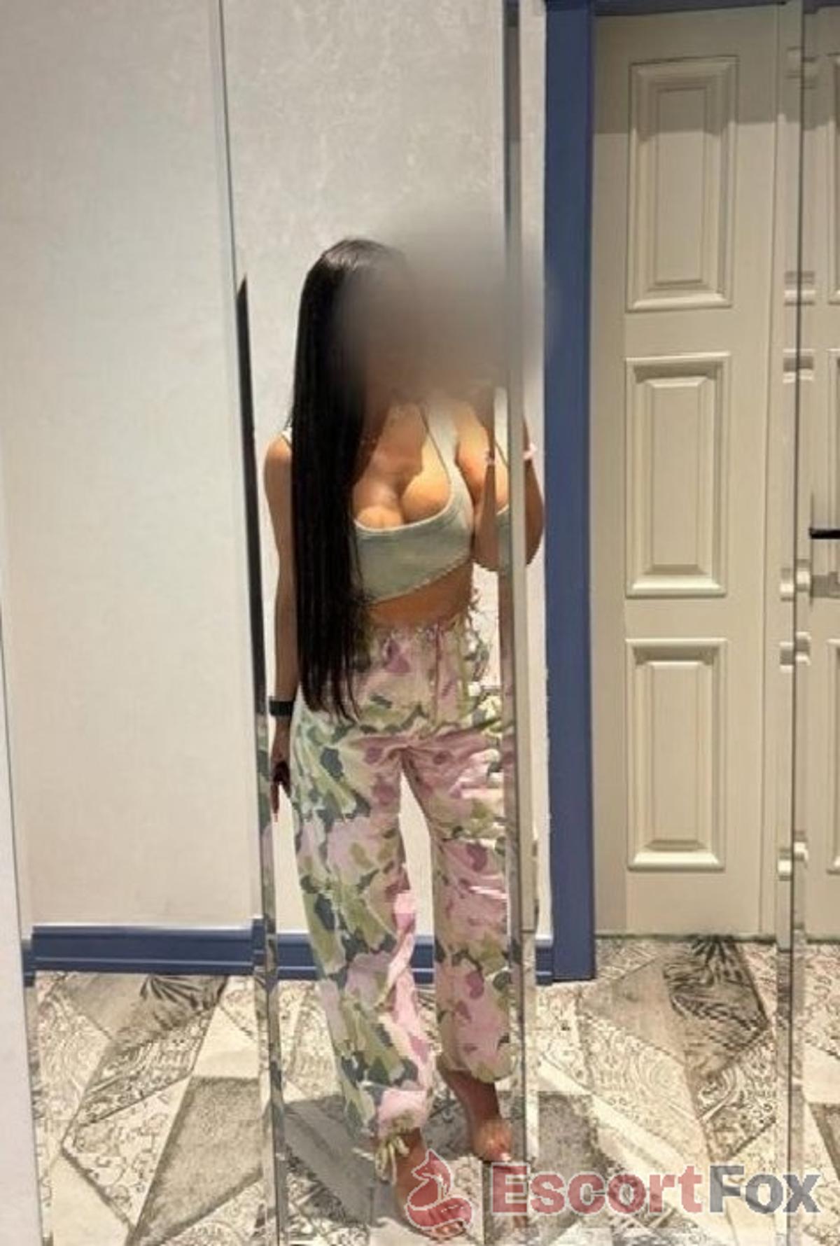 Lala — escort à Baku