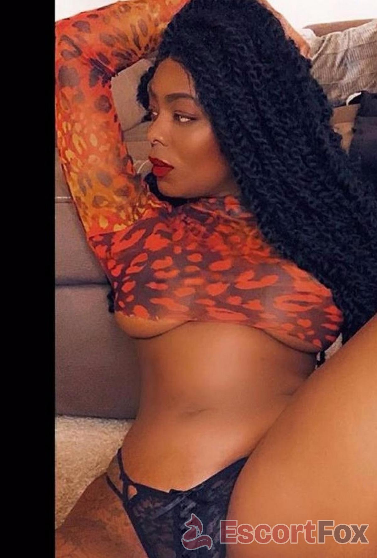 Daissy — escort in Kuwait City
