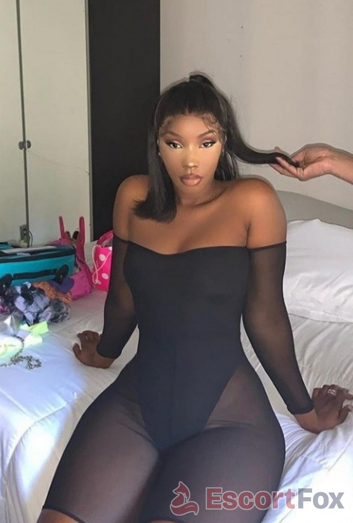 Kiama — escort in Kuwait City