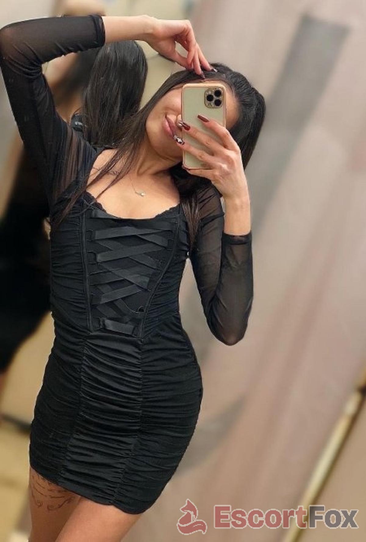 Gunel — escort à Baku