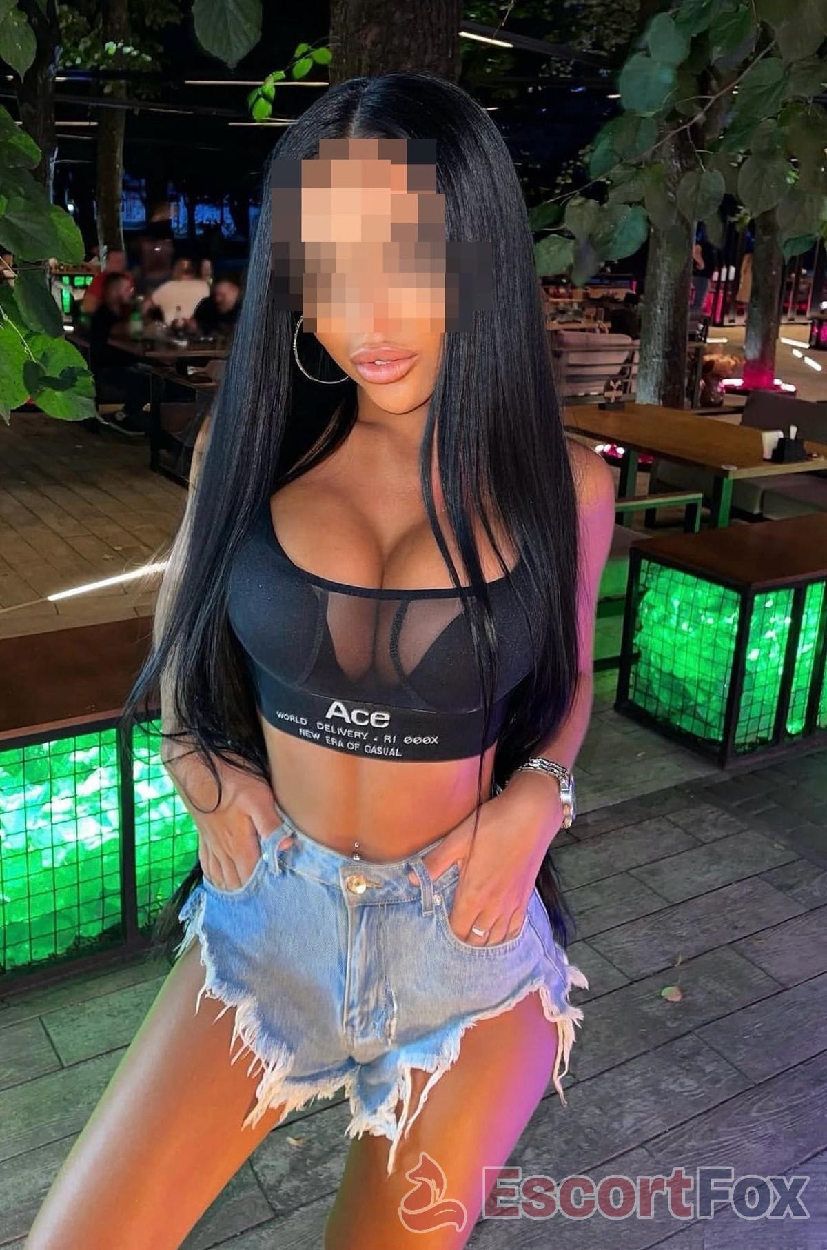 Layla — escort a Brno