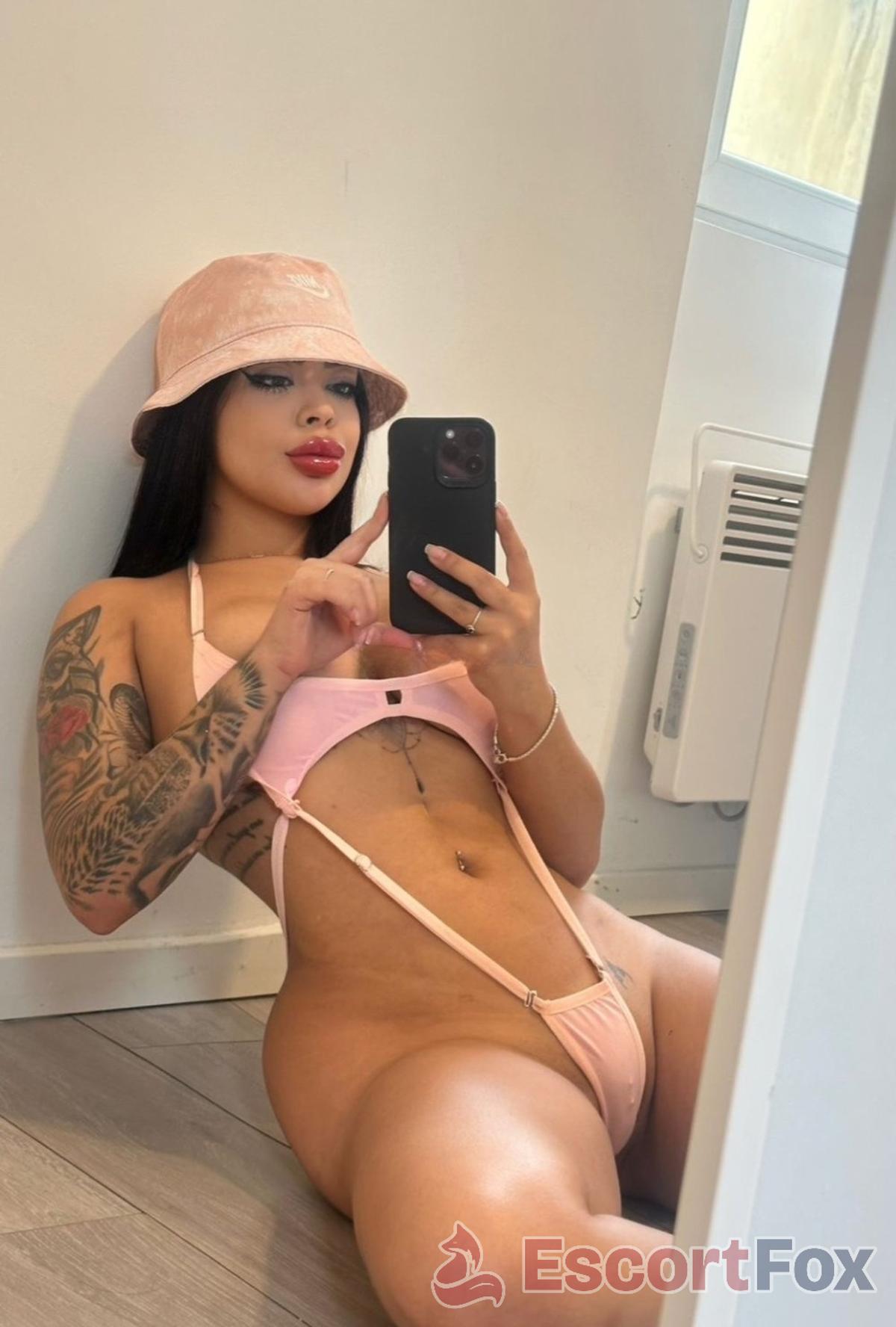 Lola — escort in Osijek