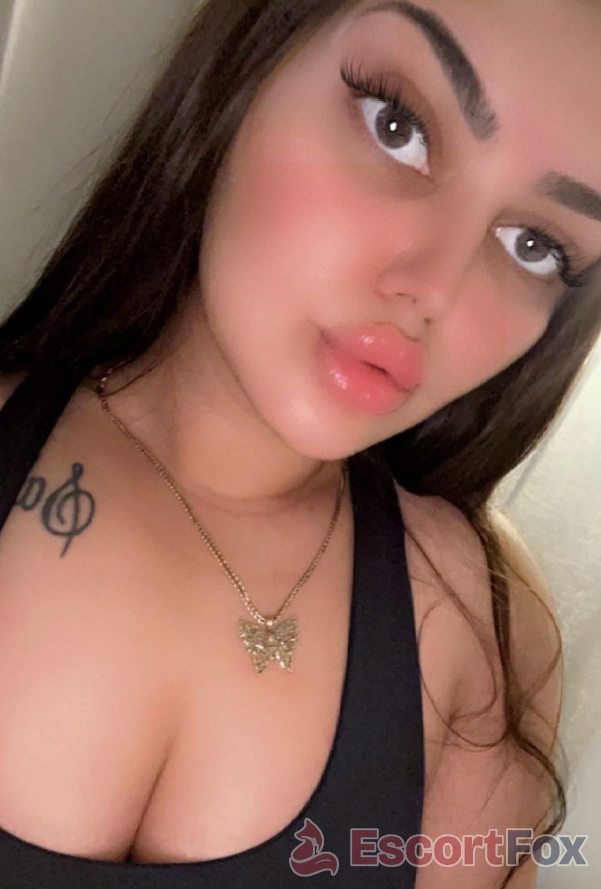 Esra — escort in Tbilisi