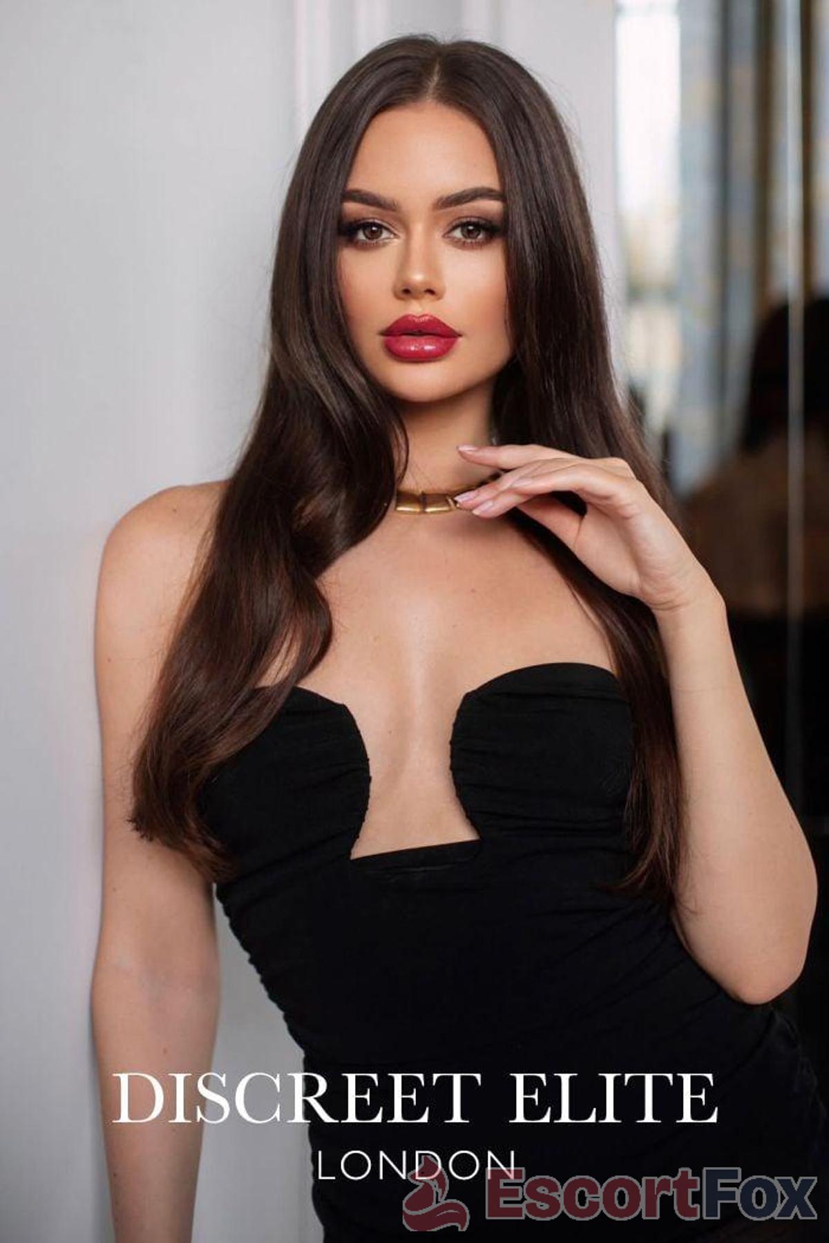 Pauline — ескорт у місті Лондон