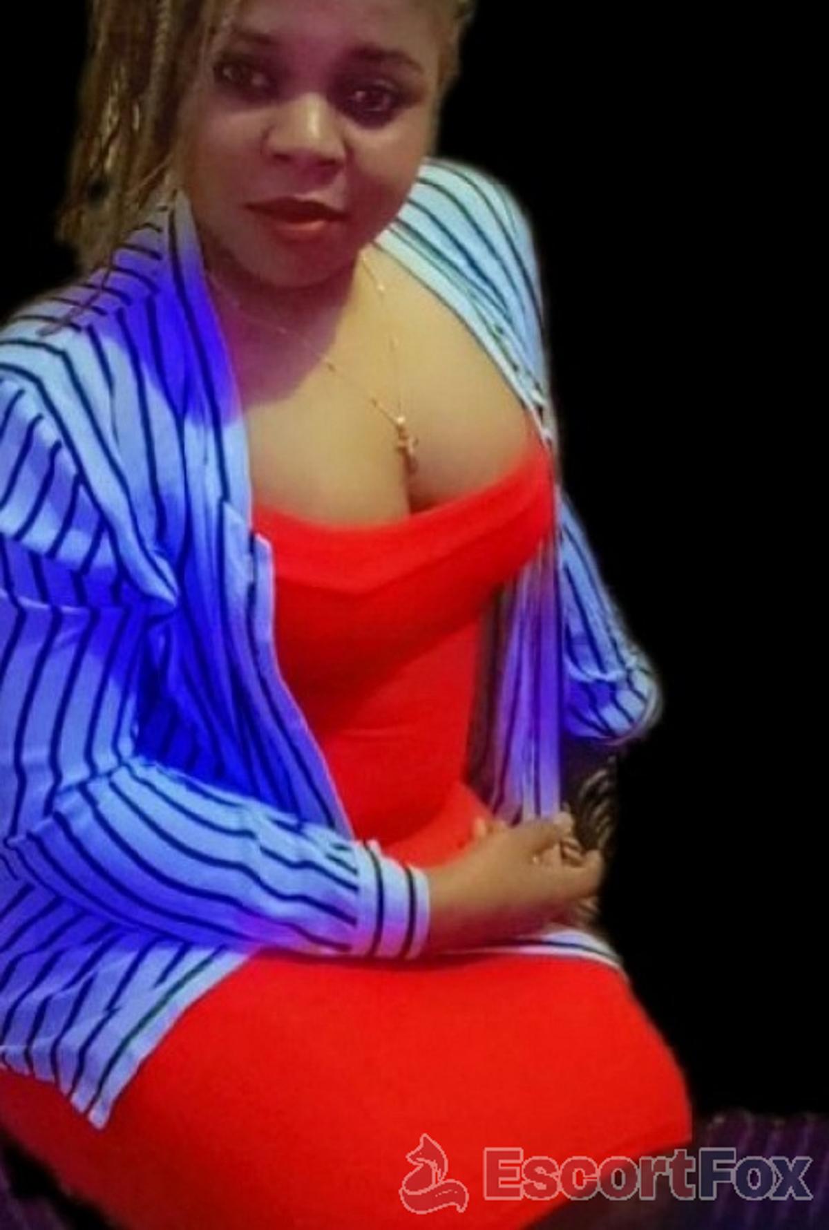 Susy — escort in Kuwait City