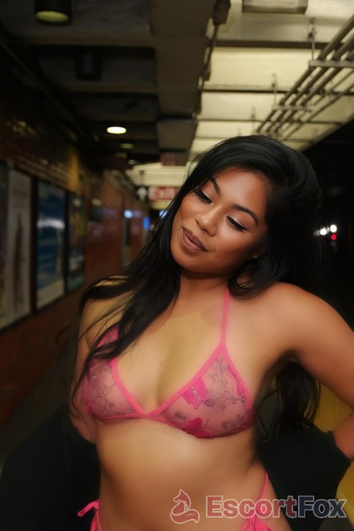 Asiankitty — مرافقة في ميلبيتاس