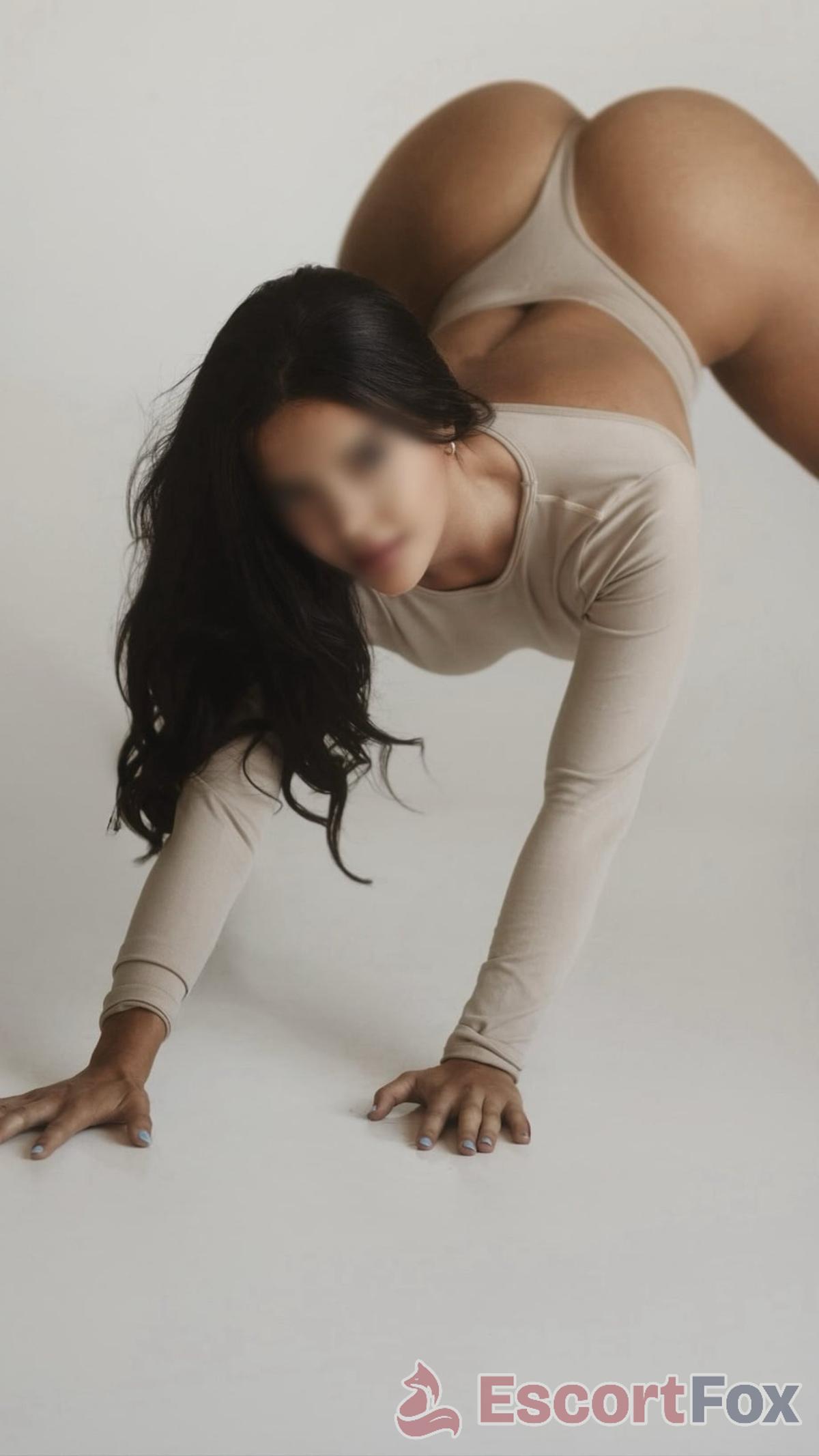 Bella — Escort in Los Angeles