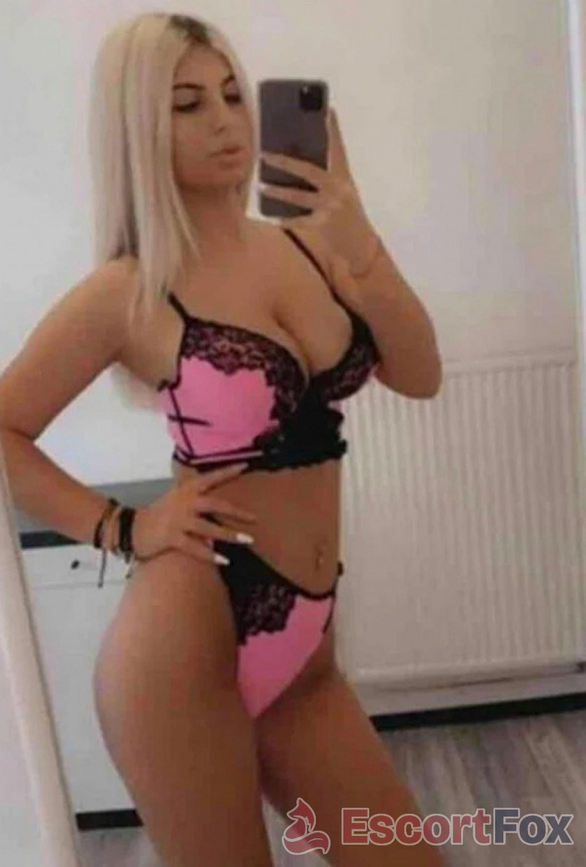 Ayssa — escort à Francfort