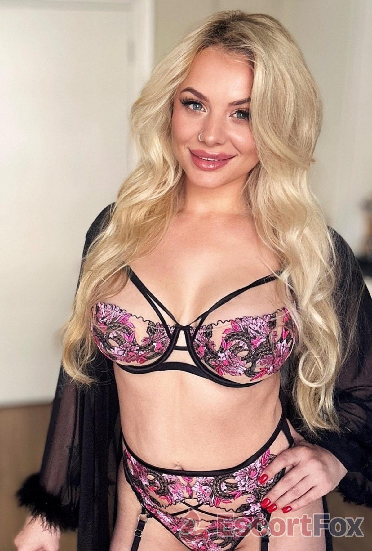 Elizabeth Pornstar — escort à Londres