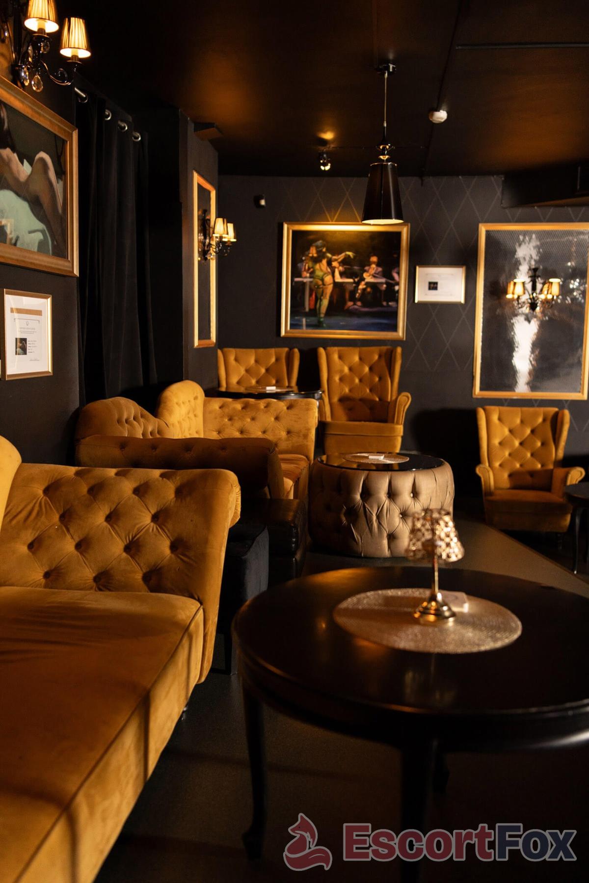 New Orleans Gentlemen's Club — Erotik-Location in Warschau