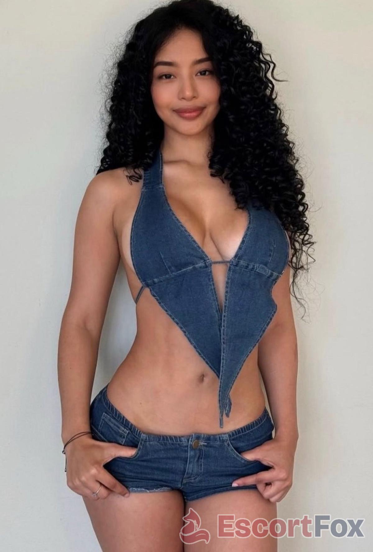 Carmen — escort in Tokyo