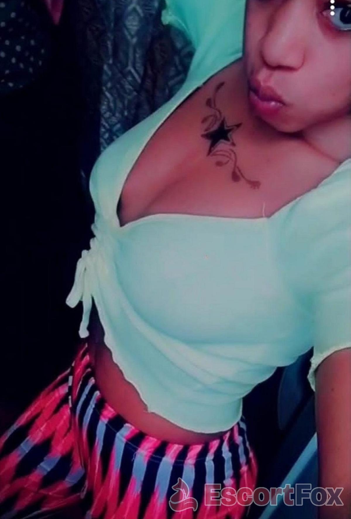 Kendy — مرافقة في مدينة الكويت