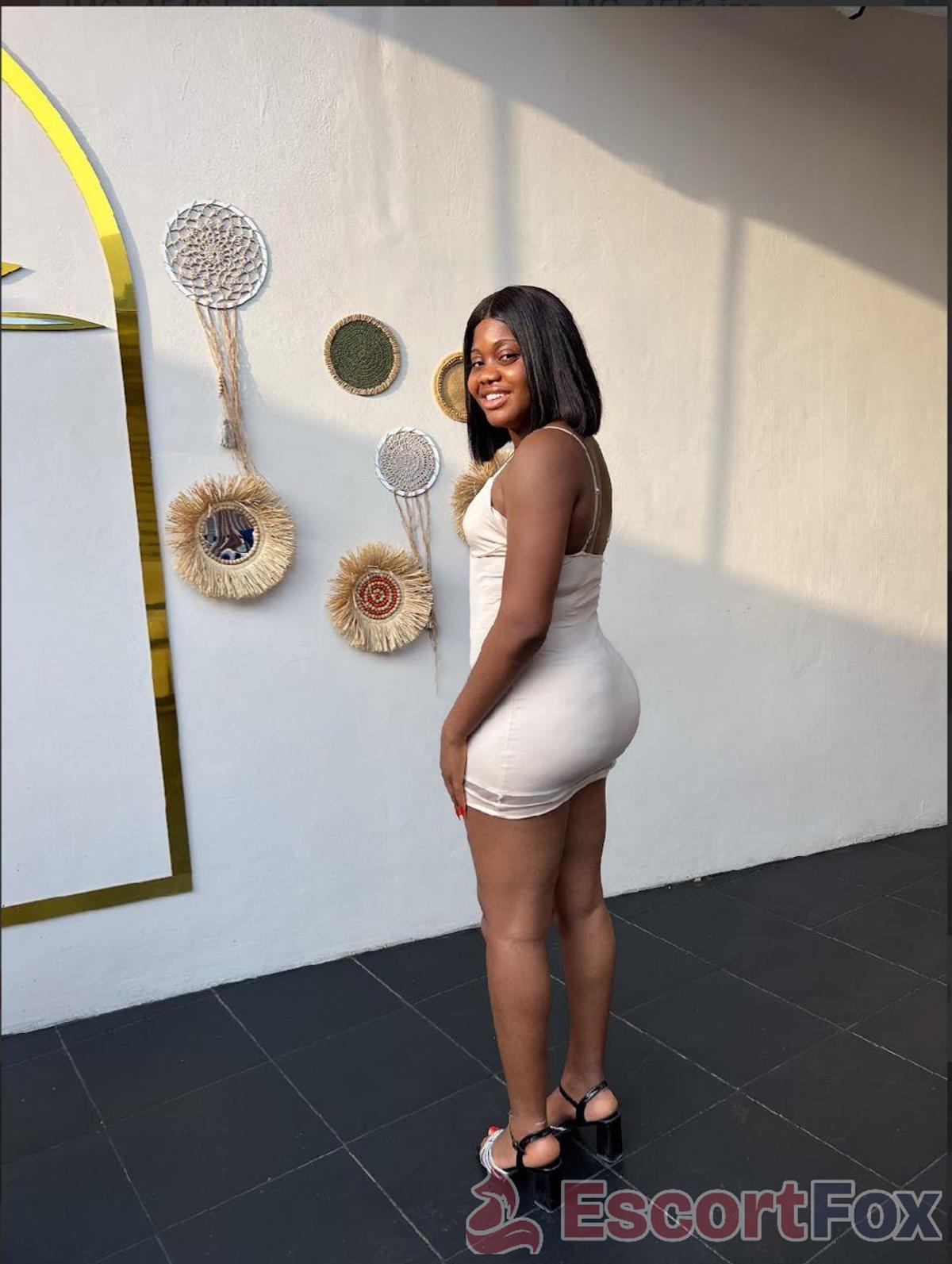 Sara — escort in Accra