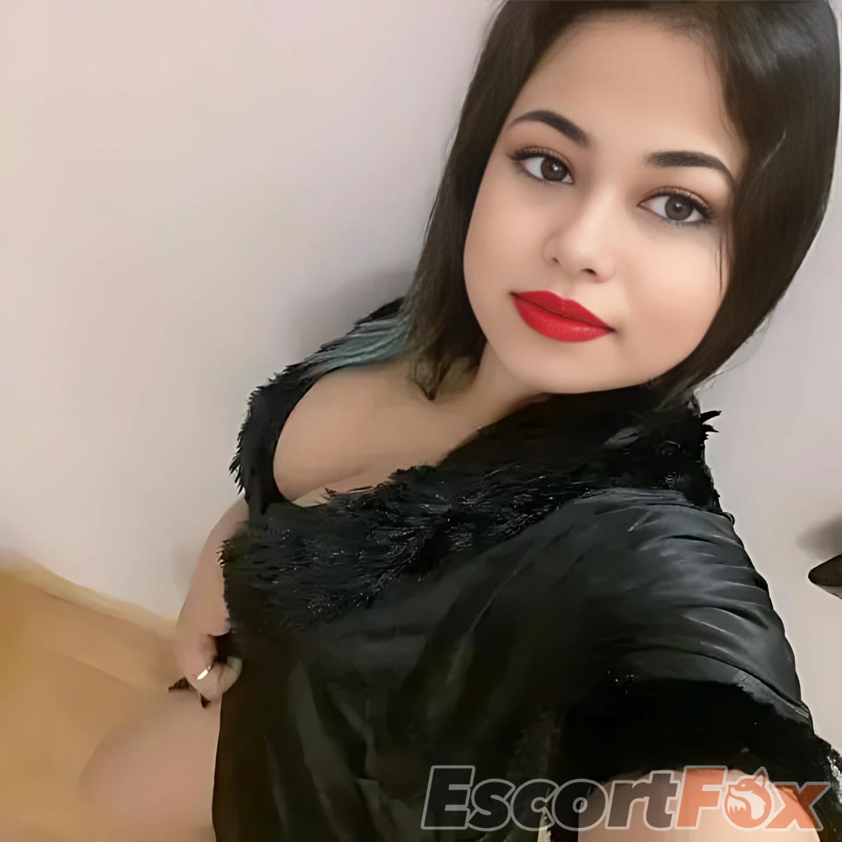 Varsha — escort en Chennai