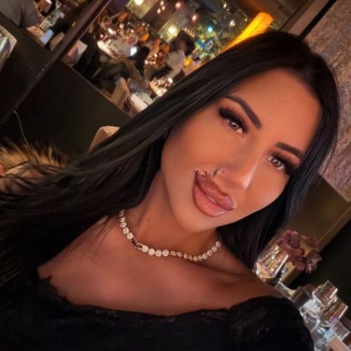 Aria — escort à Düsseldorf