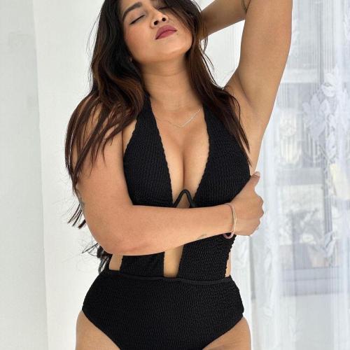 Indian Escorts in Dubai 	+971502006322