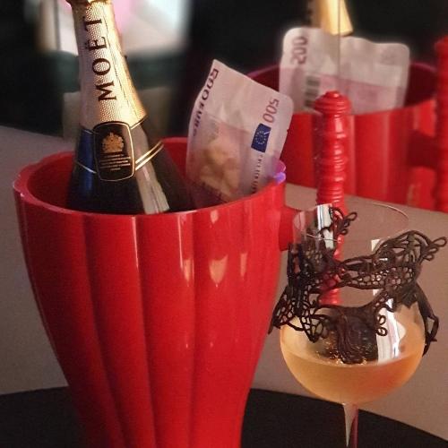 Crystal Champagne Bar — erotický podnik v Sombreffe