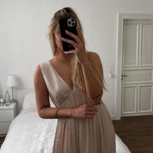 Yovot — Escort in Helsinki