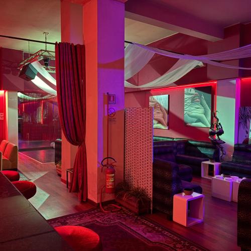 Fuego Club Privé — مكان إيروتيكي في ميلانو، الصورة 13