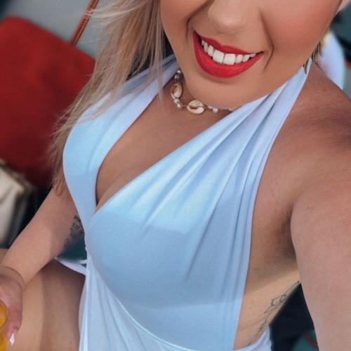 Kira Heat — مرافقة في لشبونة