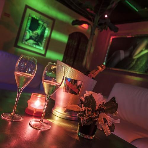 Hollywood Club Privé — 토리노 성인 업소