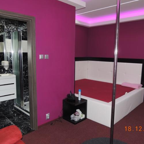 Night Club Izabo — erotický podnik v meste České Budějovice