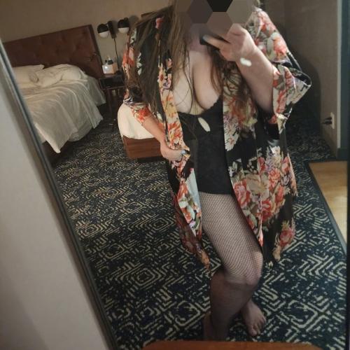 Girl For Hire — ескорт у місті Онтаріо