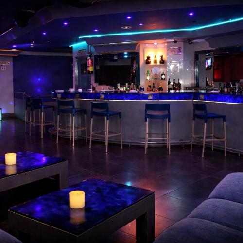 Club Pavarotti — erotic venue in Zaragoza