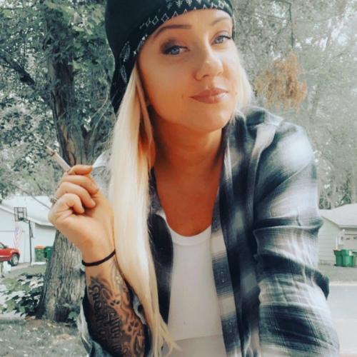 Nellyhays — escort in Minneapolis