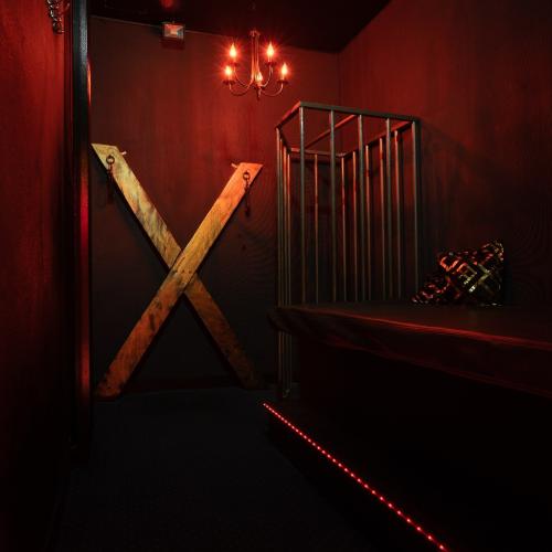 Overside — Erotik-Location in Paris, Foto 10