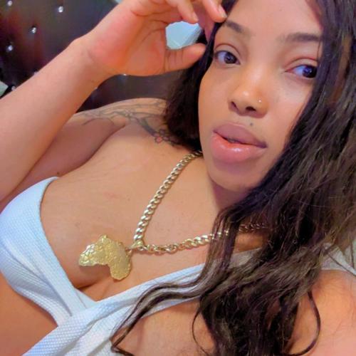 Abby Loveth — escort in Lausanne