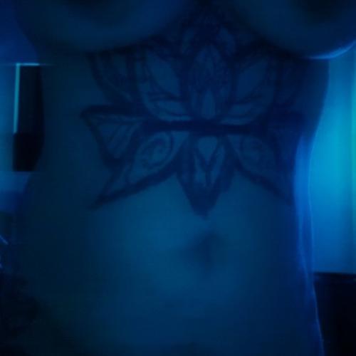 Honeybabii — eskorta w Sacramento
