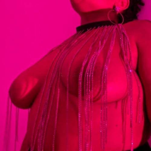 Adriana — escort in Parijs