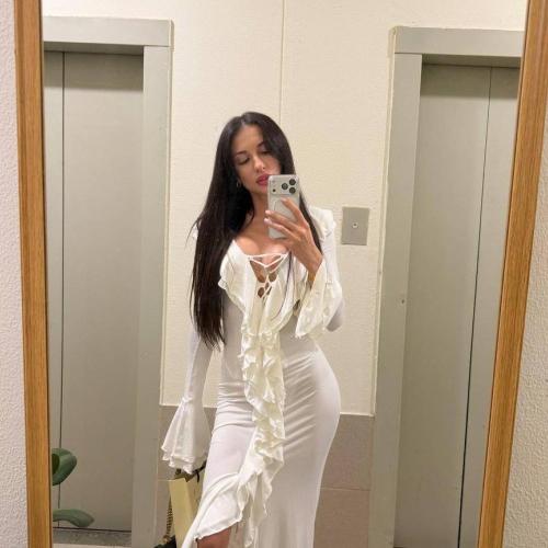Kate — مرافقة في وارسو
