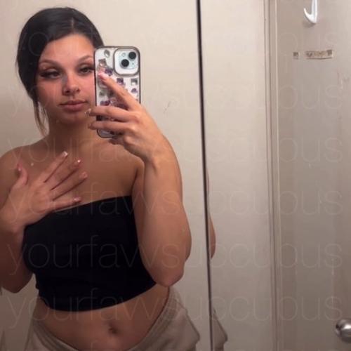 Luvv Alesia — συνοδός στην πόλη Φρέσνο