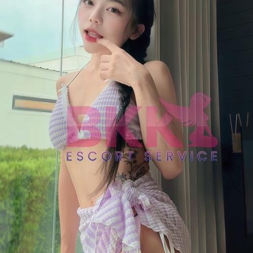 Cake — eskort v Bangkok