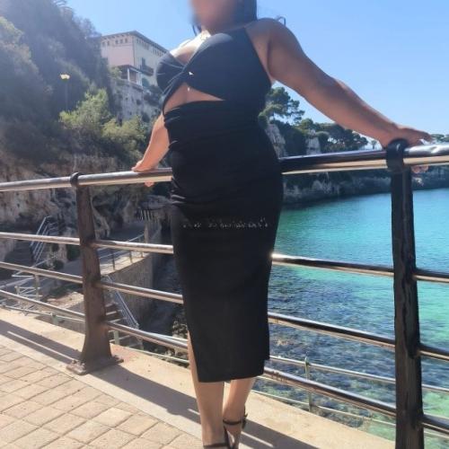 Karina — مرافقة في مولهووس