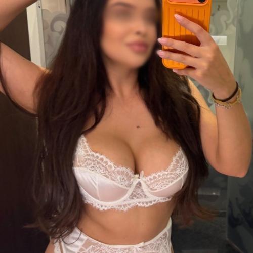 Ava — escort in Zürich
