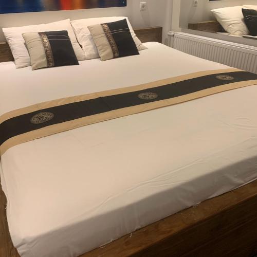 Katy Thai Massage — erotický podnik v Haag, foto 9