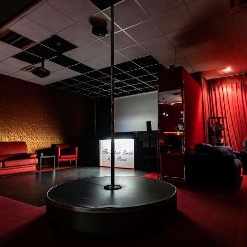 The Black Queen Club Privé — ερωτικός χώρος στην πόλη Roncade