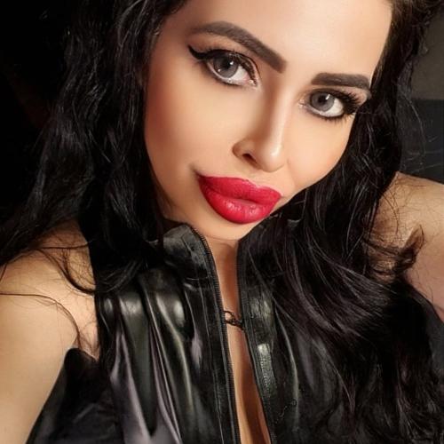 Mistress Antonella — συνοδός στην πόλη Βουκουρέστι