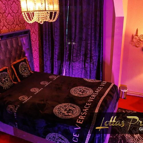Lottas Privathaus — Erotik-Location in Lübeck