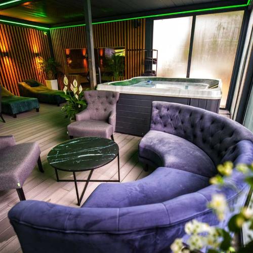 Fkk Neuenhof — erotic venue in Neuenhof