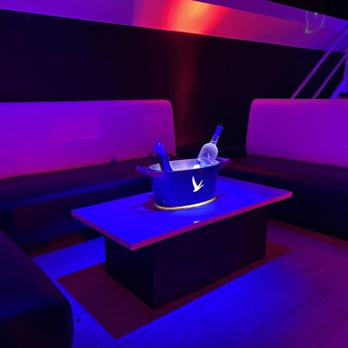 Complexe Luxuria — مكان إيروتيكي في مونتريال
